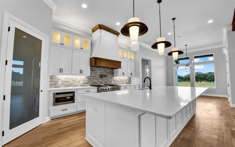 477 Royal Santana Run, Weatherford, TX 76087, 4 Bedrooms Bedrooms, ,3 BathroomsBathrooms,Residential,For Sale,477 Royal Santana Run,20923420