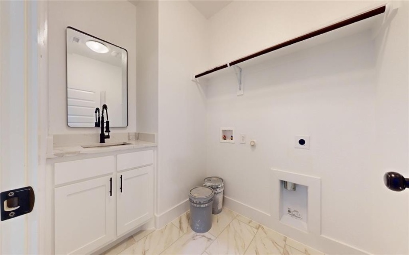 6835 Rutland Drive, Arlington, TX 76002, 4 Bedrooms Bedrooms, ,2 BathroomsBathrooms,Residential,For Sale,6835 Rutland Drive,20927503