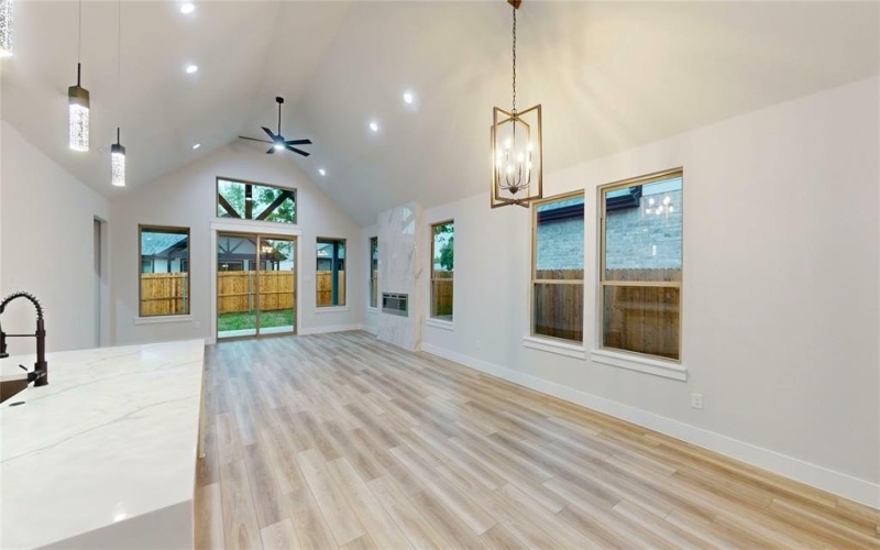 6835 Rutland Drive, Arlington, TX 76002, 4 Bedrooms Bedrooms, ,2 BathroomsBathrooms,Residential,For Sale,6835 Rutland Drive,20927503