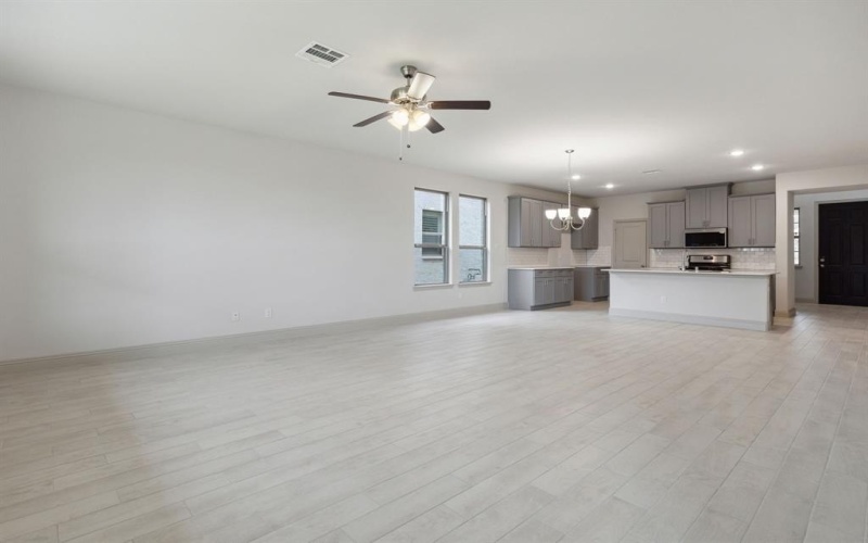 527 Cayman Cove, Seagoville, TX 75159, 4 Bedrooms Bedrooms, ,3 BathroomsBathrooms,Residential,For Sale,527 Cayman Cove,20919648
