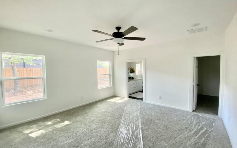 2114 Church, Greenville, TX 75401, 3 Habitaciones Habitaciones , ,2 BañosBaños,Residential,En Venta,2114 Church,20935860