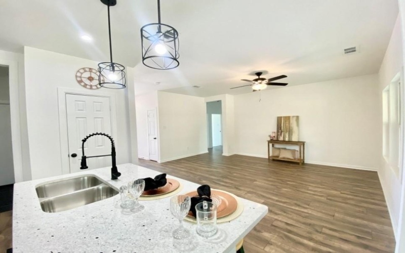 2114 Church, Greenville, TX 75401, 3 Habitaciones Habitaciones , ,2 BañosBaños,Residential,En Venta,2114 Church,20935860