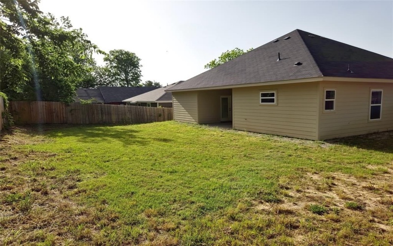 2114 Church, Greenville, TX 75401, 3 Habitaciones Habitaciones , ,2 BañosBaños,Residential,En Venta,2114 Church,20935860