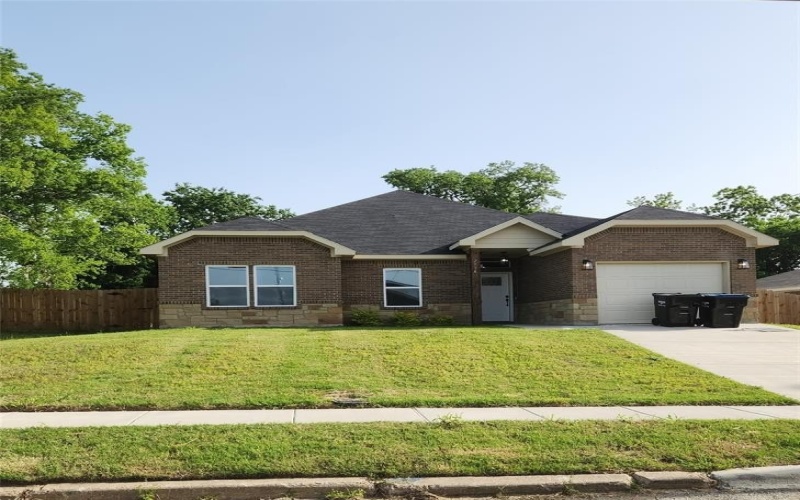2114 Church, Greenville, TX 75401, 3 Habitaciones Habitaciones , ,2 BañosBaños,Residential,En Venta,2114 Church,20935860