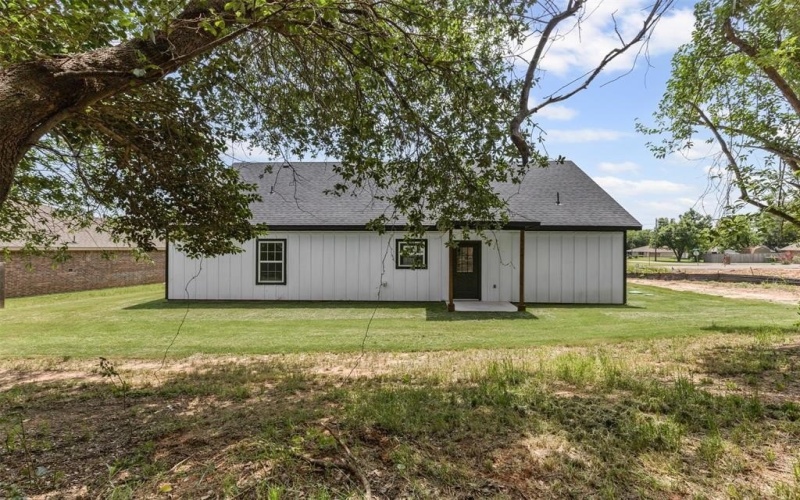 1612 Cheyenne Trail, Granbury, TX 76048, 3 Bedrooms Bedrooms, ,2 BathroomsBathrooms,Residential,For Sale,1612 Cheyenne Trail,20935910