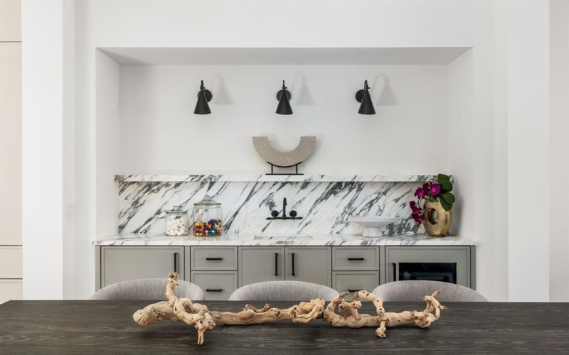 4105 Hawthorne Avenue, Dallas, TX 75219, 3 Habitaciones Habitaciones , ,3 BañosBaños,Residential Lease,En Alquiler,4105 Hawthorne Avenue,20935947