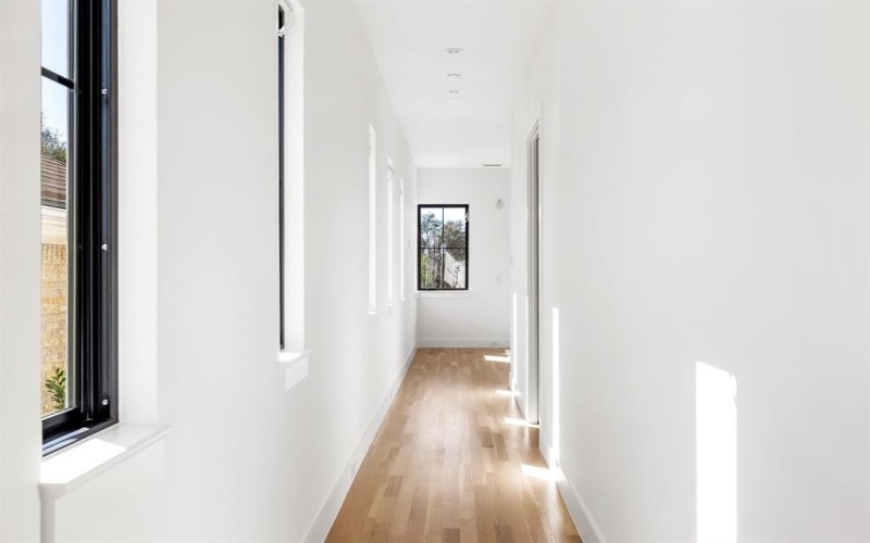 4105 Hawthorne Avenue, Dallas, TX 75219, 3 Habitaciones Habitaciones , ,3 BañosBaños,Residential Lease,En Alquiler,4105 Hawthorne Avenue,20935947