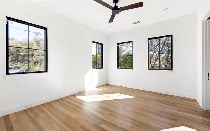 4105 Hawthorne Avenue, Dallas, TX 75219, 3 Habitaciones Habitaciones , ,3 BañosBaños,Residential Lease,En Alquiler,4105 Hawthorne Avenue,20935947