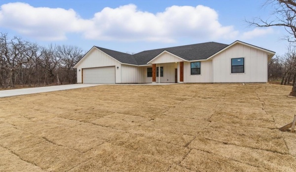 833 Haynie Drive, Runaway Bay, TX 76426, 4 Habitaciones Habitaciones , ,2 BañosBaños,Residential,En Venta,833 Haynie Drive,20931768