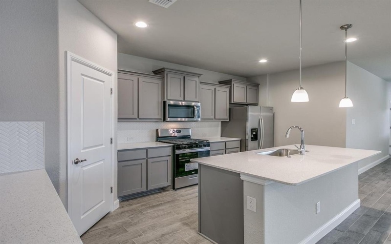 1152 Croxley Way, Fort Worth, TX 76247, 5 Bedrooms Bedrooms, ,2 BathroomsBathrooms,Residential Lease,For Rent,1152 Croxley Way,20936046