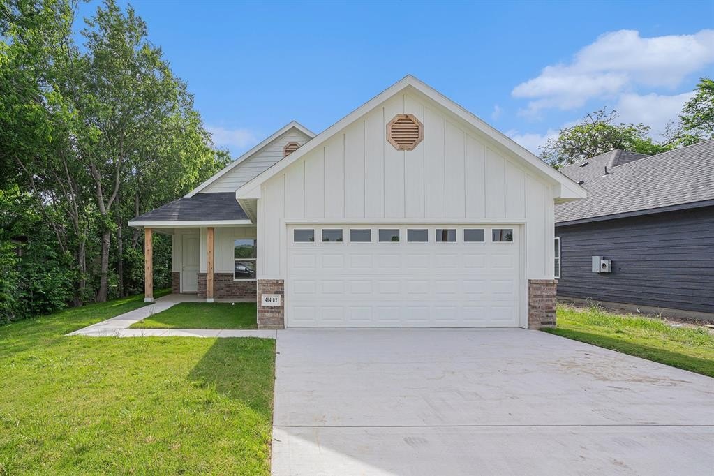 404 1/2 Evans Street, Cleburne, TX 76031, 3 Bedrooms Bedrooms, ,2 BathroomsBathrooms,Residential,For Sale,404 1/2 Evans Street,20933666