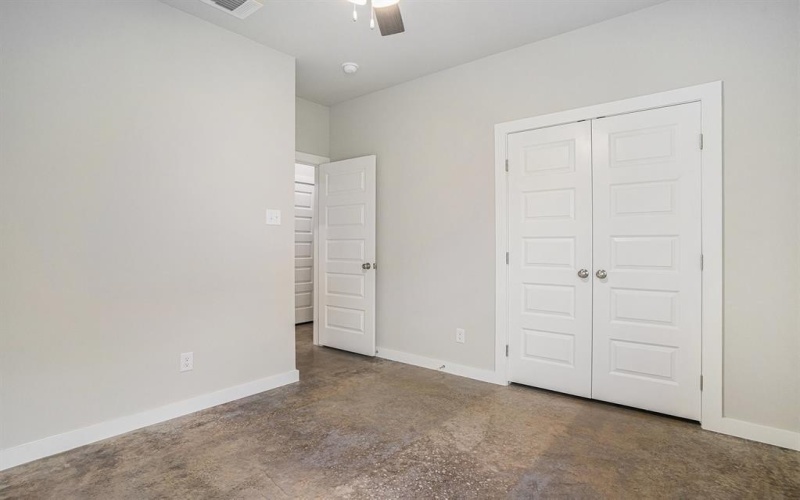 404 1/2 Evans Street, Cleburne, TX 76031, 3 Bedrooms Bedrooms, ,2 BathroomsBathrooms,Residential,For Sale,404 1/2 Evans Street,20933666