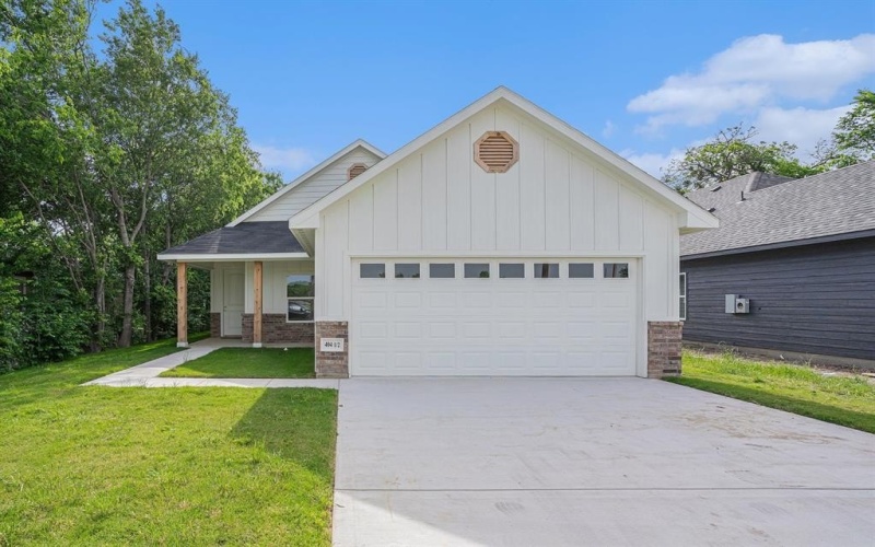 404 1/2 Evans Street, Cleburne, TX 76031, 3 Bedrooms Bedrooms, ,2 BathroomsBathrooms,Residential,For Sale,404 1/2 Evans Street,20933666