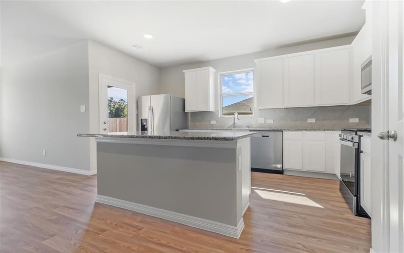 3117 Dixondale Drive, Fort Worth, TX 76108, 4 Bedrooms Bedrooms, ,2 BathroomsBathrooms,Residential,For Sale,3117 Dixondale Drive,20921842
