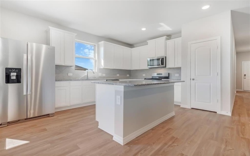 3117 Dixondale Drive, Fort Worth, TX 76108, 4 Bedrooms Bedrooms, ,2 BathroomsBathrooms,Residential,For Sale,3117 Dixondale Drive,20921842