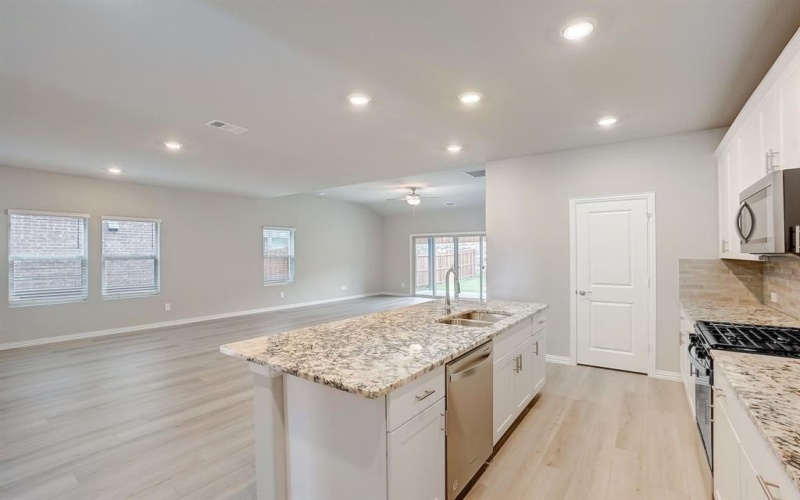 2520 Peoria Drive, Fort Worth, TX 76179, 4 Bedrooms Bedrooms, ,3 BathroomsBathrooms,Residential,For Sale,2520 Peoria Drive,20920070