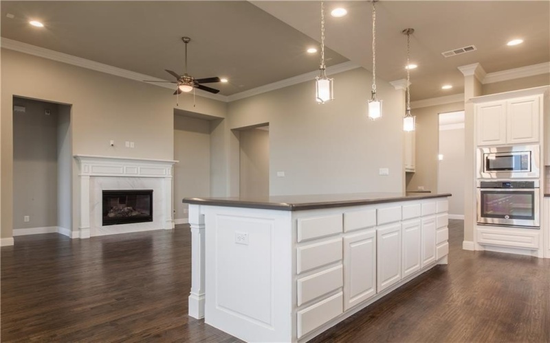 8604 Pine Valley Drive, McKinney, TX 75070, 3 Bedrooms Bedrooms, ,2 BathroomsBathrooms,Residential Lease,For Rent,8604 Pine Valley Drive,20934590