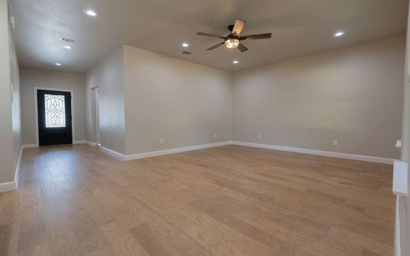 914 S Brazos Street, Weatherford, TX 76086, 3 Bedrooms Bedrooms, ,2 BathroomsBathrooms,Residential,For Sale,914 S Brazos Street,20936398