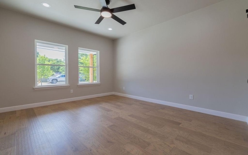 914 S Brazos Street, Weatherford, TX 76086, 3 Bedrooms Bedrooms, ,2 BathroomsBathrooms,Residential,For Sale,914 S Brazos Street,20936398