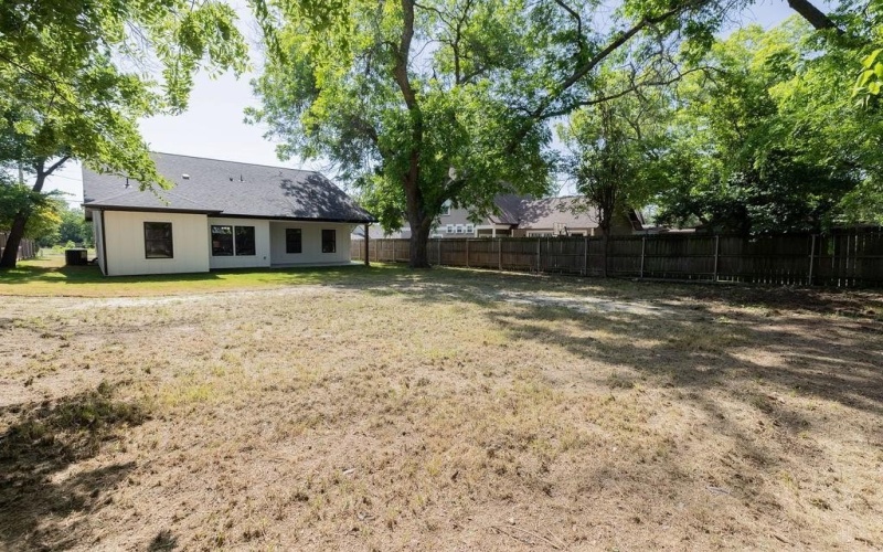 914 S Brazos Street, Weatherford, TX 76086, 3 Bedrooms Bedrooms, ,2 BathroomsBathrooms,Residential,For Sale,914 S Brazos Street,20936398