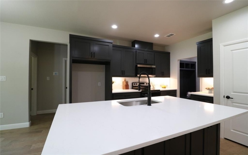 914 S Brazos Street, Weatherford, TX 76086, 3 Bedrooms Bedrooms, ,2 BathroomsBathrooms,Residential,For Sale,914 S Brazos Street,20936398