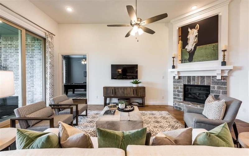 1409 Sire Court, Aubrey, TX 76227, 4 Habitaciones Habitaciones , ,5 BañosBaños,Residential,En Venta,1409 Sire Court,20930299