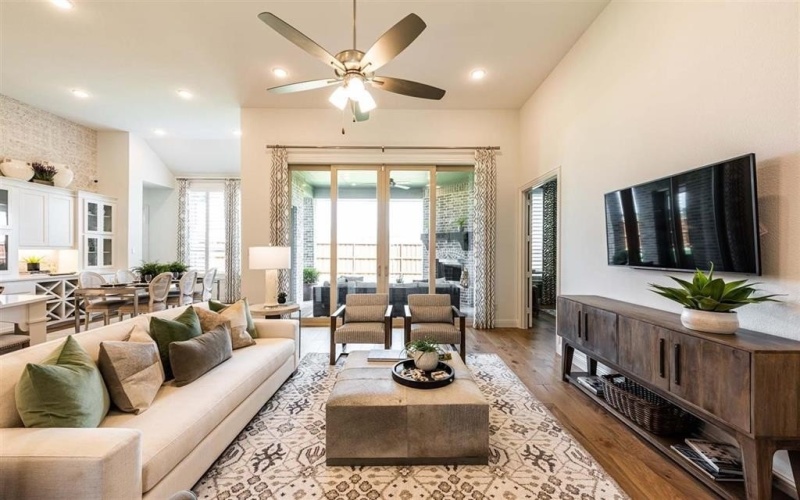1409 Sire Court, Aubrey, TX 76227, 4 Habitaciones Habitaciones , ,5 BañosBaños,Residential,En Venta,1409 Sire Court,20930299