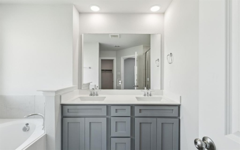1338 Middlebrooks Drive, Forney, TX 75126, 4 Bedrooms Bedrooms, ,3 BathroomsBathrooms,Residential,For Sale,1338 Middlebrooks Drive,20936351
