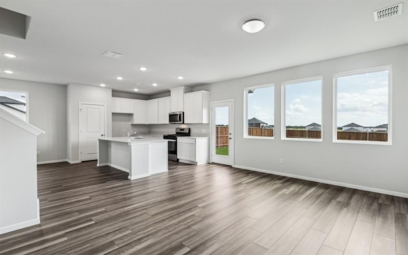 1338 Middlebrooks Drive, Forney, TX 75126, 4 Bedrooms Bedrooms, ,3 BathroomsBathrooms,Residential,For Sale,1338 Middlebrooks Drive,20936351