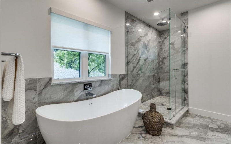 1511 Tranquilla Drive, Dallas, TX 75218, 4 Bedrooms Bedrooms, ,5 BathroomsBathrooms,Residential,For Sale,1511 Tranquilla Drive,20928125