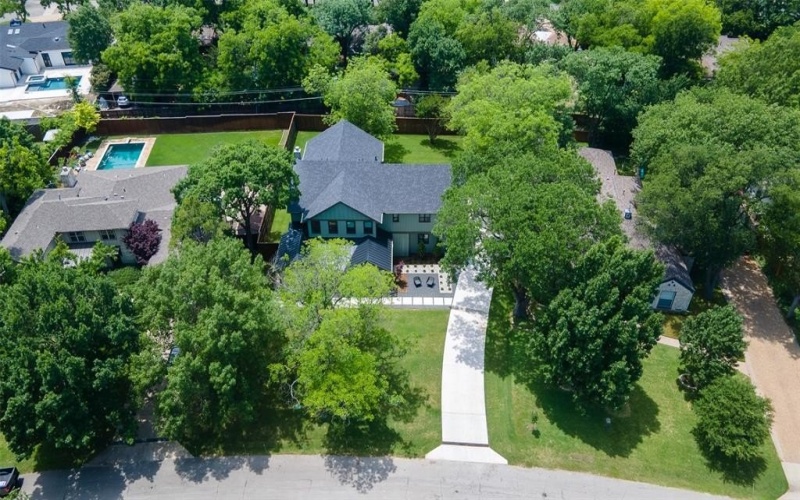 1511 Tranquilla Drive, Dallas, TX 75218, 4 Bedrooms Bedrooms, ,5 BathroomsBathrooms,Residential,For Sale,1511 Tranquilla Drive,20928125