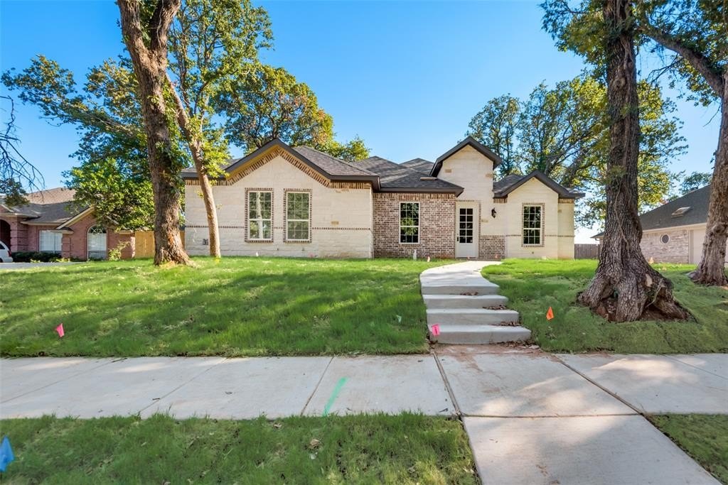 1408 Spinnaker Lane, Azle, TX 76020, 3 Bedrooms Bedrooms, ,2 BathroomsBathrooms,Residential,For Sale,1408 Spinnaker Lane,20930343