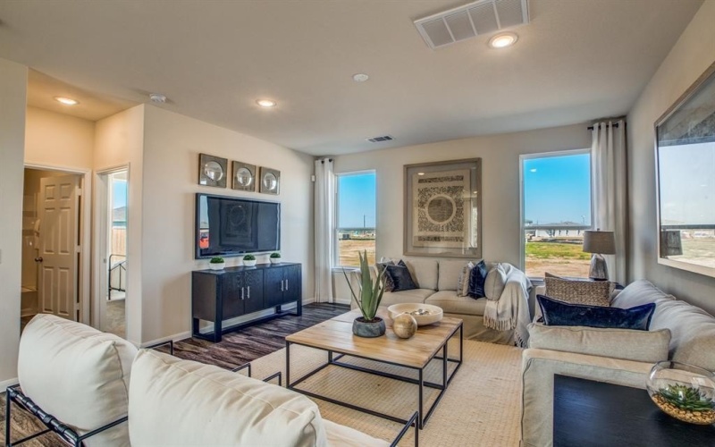 1043 Clear Dusk Lane, Forney, TX 75126, 4 Bedrooms Bedrooms, ,3 BathroomsBathrooms,Residential,For Sale,1043 Clear Dusk Lane,20937186