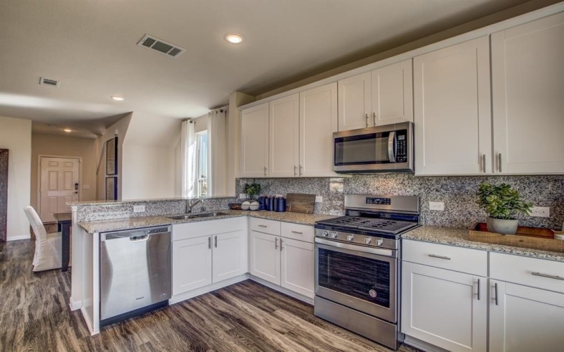 1043 Clear Dusk Lane, Forney, TX 75126, 4 Bedrooms Bedrooms, ,3 BathroomsBathrooms,Residential,For Sale,1043 Clear Dusk Lane,20937186