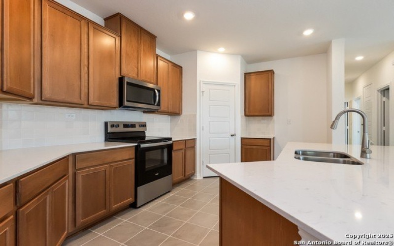7907 ROCK WREN FALL, San Antonio, TX 78253, 3 Bedrooms Bedrooms, ,2 BathroomsBathrooms,Residential,For Sale,7907 ROCK WREN FALL,1852334