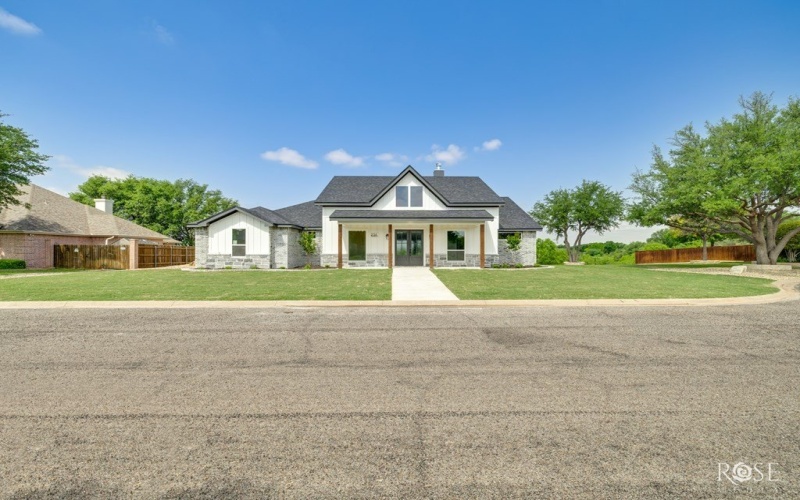 2734 Oak Hills Trail, San Angelo, TX 76904, 4 Bedrooms Bedrooms, ,5 BathroomsBathrooms,Residential,For Sale,2734 Oak Hills Trail,127142