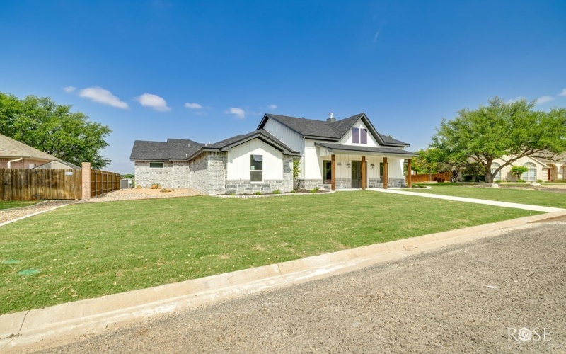 2734 Oak Hills Trail, San Angelo, TX 76904, 4 Bedrooms Bedrooms, ,5 BathroomsBathrooms,Residential,For Sale,2734 Oak Hills Trail,127142