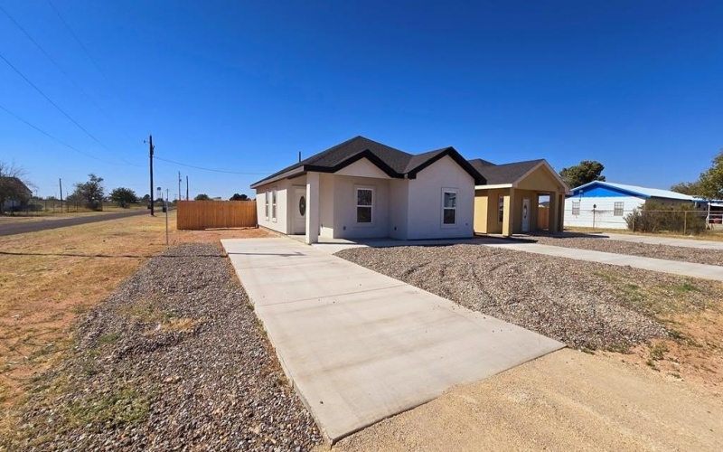 400 Dumas Ave., Wickett, TX 79788, 3 Bedrooms Bedrooms, ,2 BathroomsBathrooms,Residential,For Sale,400 Dumas Ave.,156079