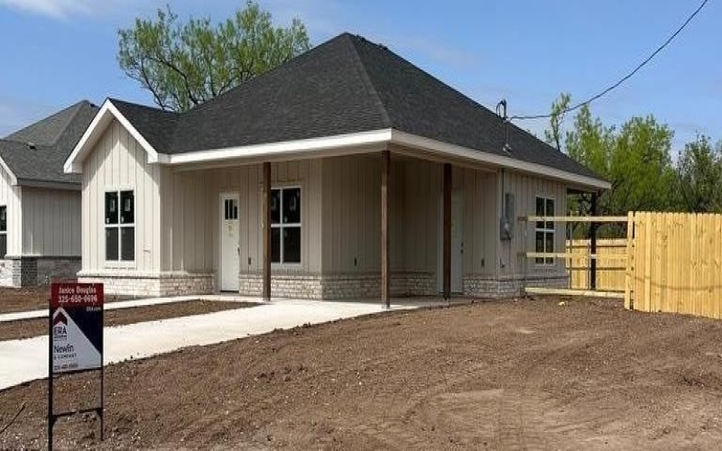 2122 Deaton St, San Angelo, TX 76903, 3 Bedrooms Bedrooms, ,2 BathroomsBathrooms,Residential,For Sale,2122 Deaton St,127330