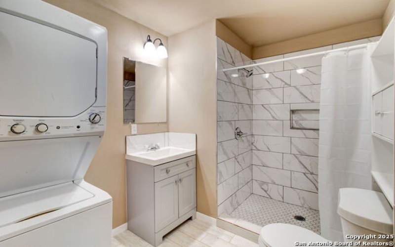 6880 Whartons Dock, Bandera, TX 78003, 1 Bedroom Bedrooms, ,1 BathroomBathrooms,Residential,For Sale,6880 Whartons Dock,1848310