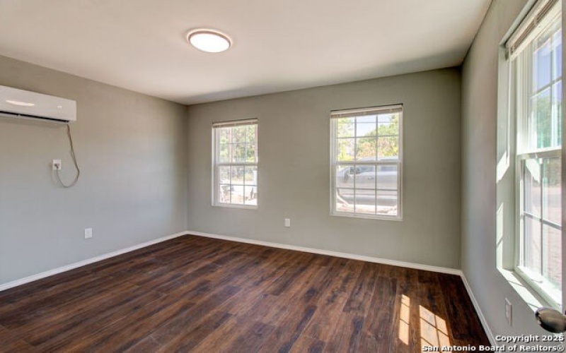 6880 Whartons Dock, Bandera, TX 78003, 1 Bedroom Bedrooms, ,1 BathroomBathrooms,Residential,For Sale,6880 Whartons Dock,1848310