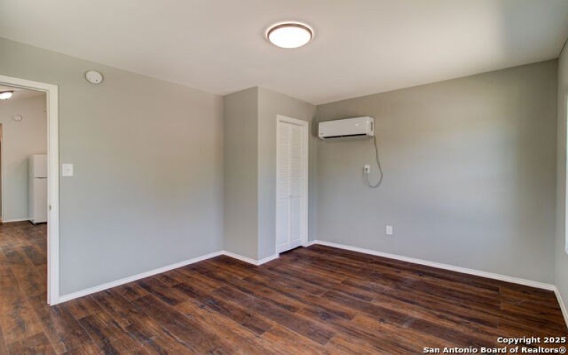 6880 Whartons Dock, Bandera, TX 78003, 1 Bedroom Bedrooms, ,1 BathroomBathrooms,Residential,For Sale,6880 Whartons Dock,1848310