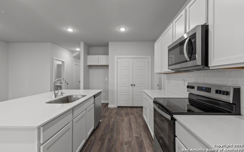12550 Spike Heights, San Antonio, TX 78245, 4 Bedrooms Bedrooms, ,2 BathroomsBathrooms,Residential,For Sale,12550 Spike Heights,1819067