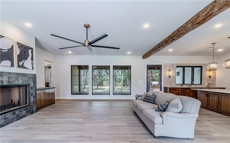 1136 Queen Elizabeth Drive, McGregor, TX 76657, 4 Bedrooms Bedrooms, ,3 BathroomsBathrooms,Residential,For Sale,1136 Queen Elizabeth Drive,227798