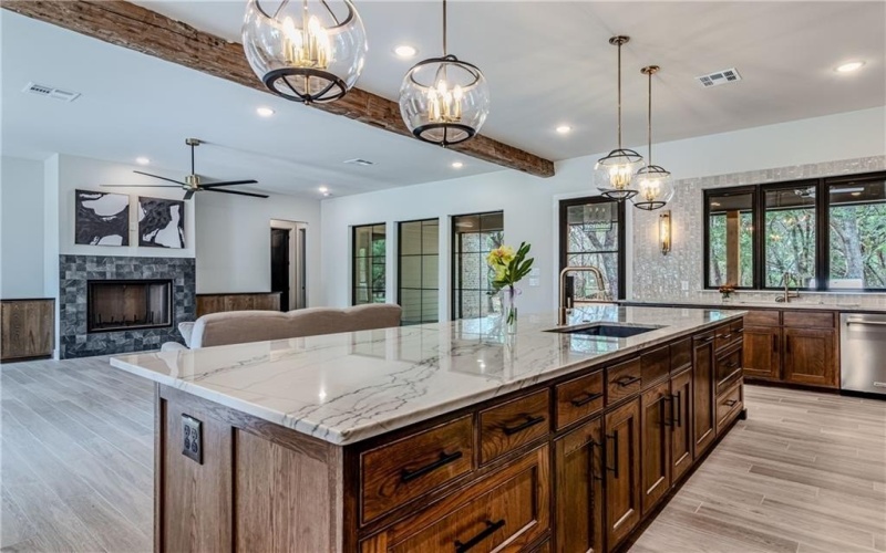 1136 Queen Elizabeth Drive, McGregor, TX 76657, 4 Bedrooms Bedrooms, ,3 BathroomsBathrooms,Residential,For Sale,1136 Queen Elizabeth Drive,227798