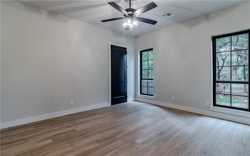 1136 Queen Elizabeth Drive, McGregor, TX 76657, 4 Bedrooms Bedrooms, ,3 BathroomsBathrooms,Residential,For Sale,1136 Queen Elizabeth Drive,227798