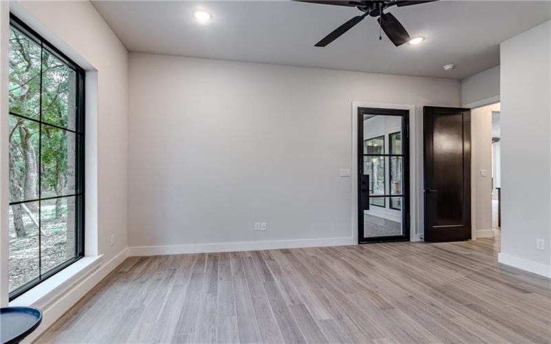 1136 Queen Elizabeth Drive, McGregor, TX 76657, 4 Bedrooms Bedrooms, ,3 BathroomsBathrooms,Residential,For Sale,1136 Queen Elizabeth Drive,227798