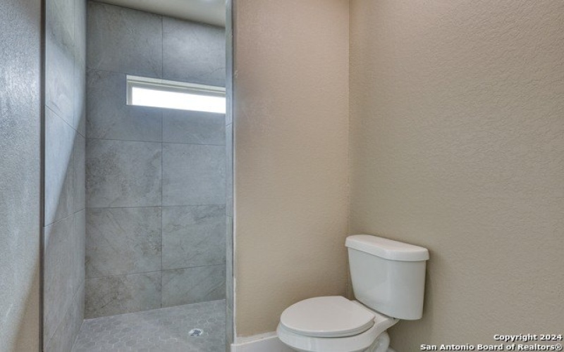 982 Horsehoe falls, Bandera, TX 78003, 4 Bedrooms Bedrooms, ,2 BathroomsBathrooms,Residential,For Sale,982 Horsehoe falls,1774292