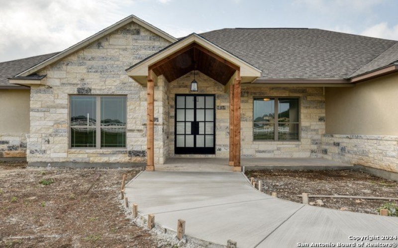 982 Horsehoe falls, Bandera, TX 78003, 4 Bedrooms Bedrooms, ,2 BathroomsBathrooms,Residential,For Sale,982 Horsehoe falls,1774292