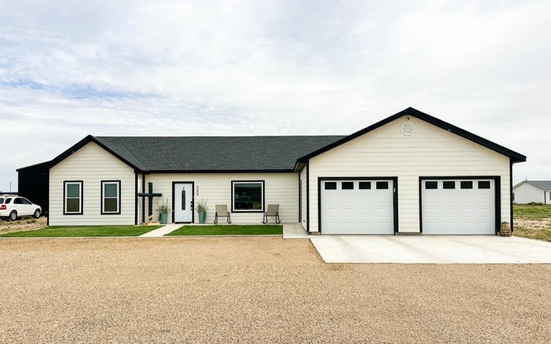 389 Private Rd 400-L, Seminole, TX 79360, 3 Bedrooms Bedrooms, ,2 BathroomsBathrooms,Residential,For Sale,389 Private Rd 400-L,160245